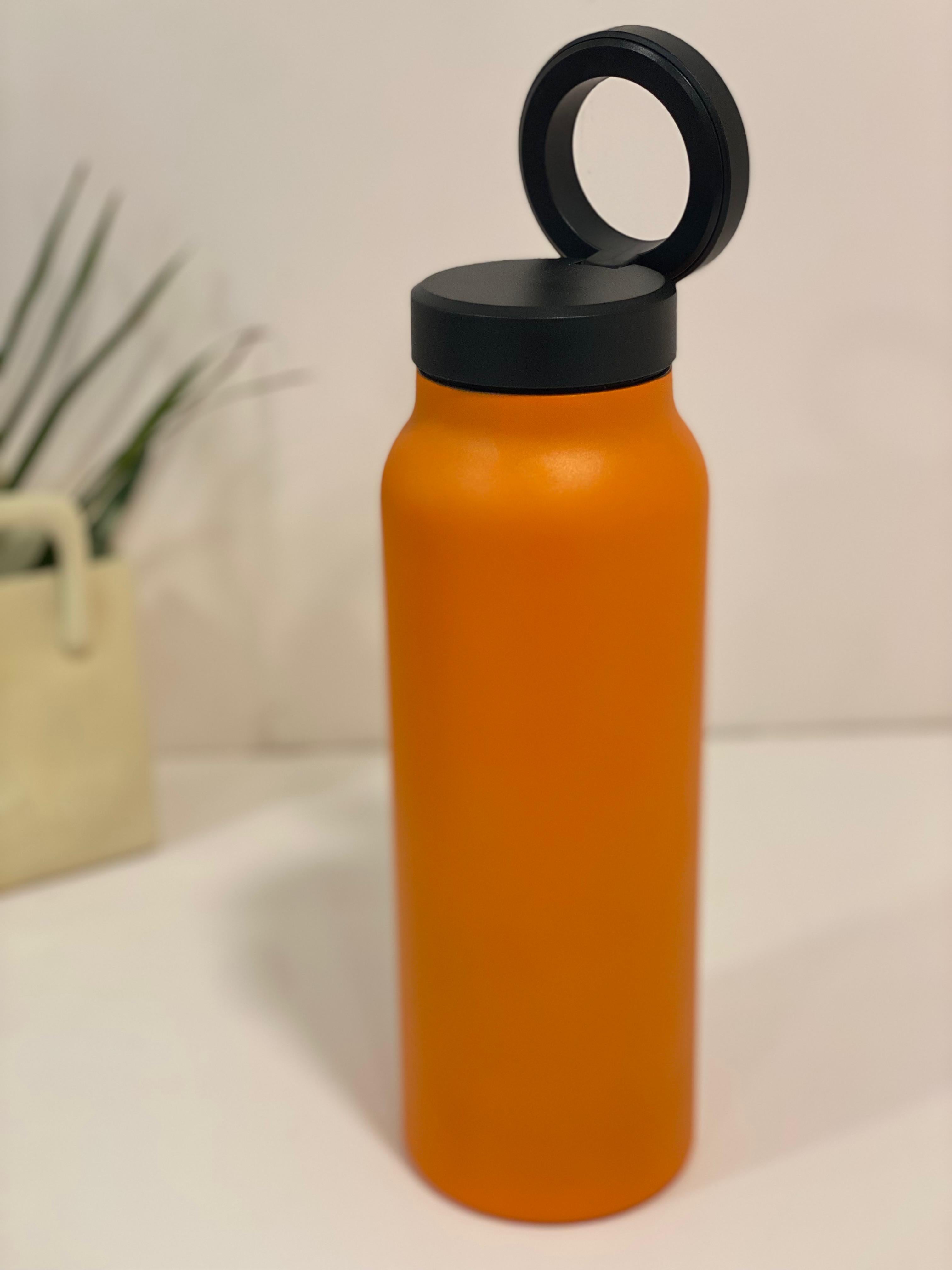 MagSafe-Compatible Magnetic Phone Mount Water Bottle