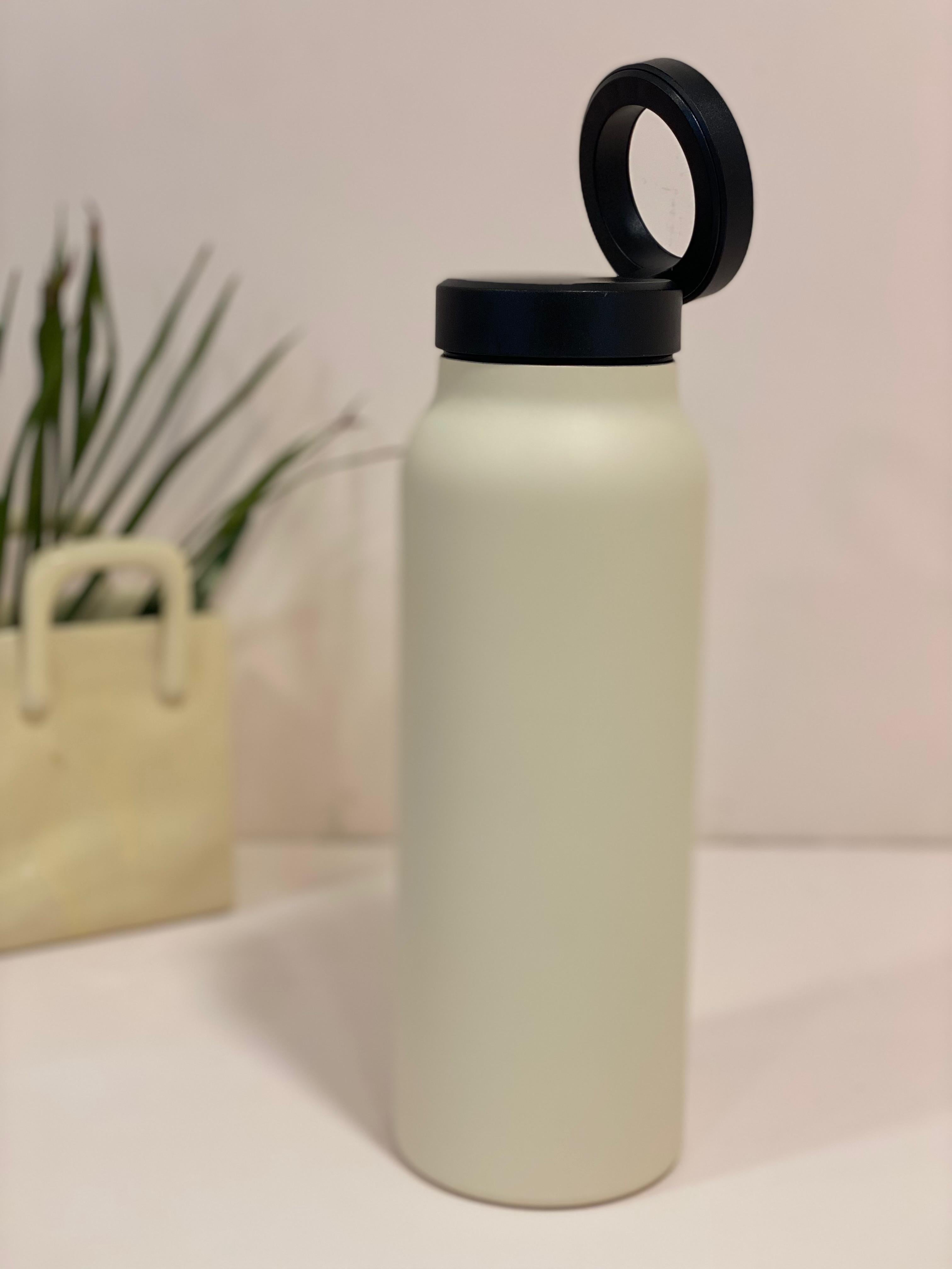 MagSafe-Compatible Magnetic Phone Mount Water Bottle