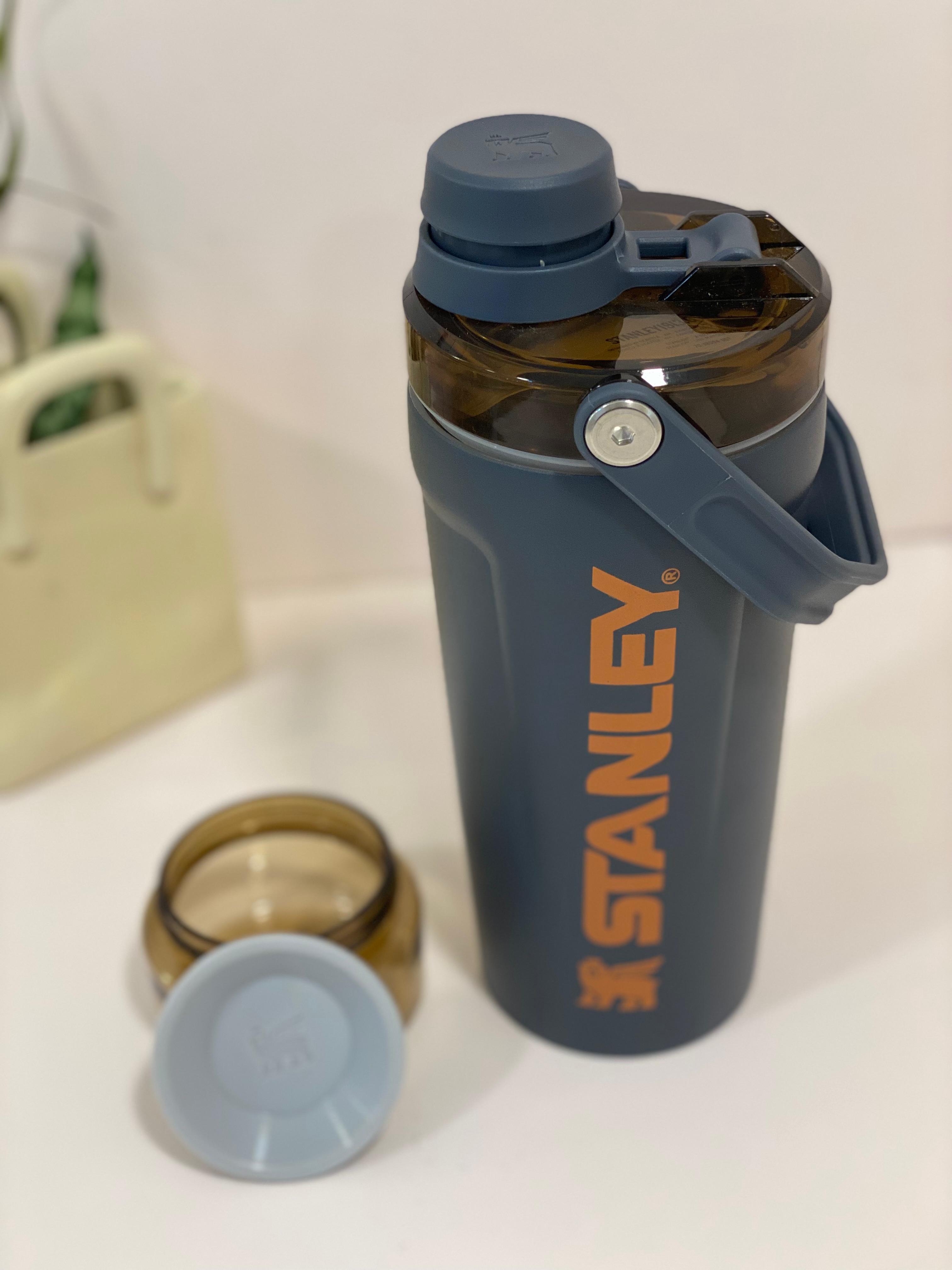 Stanley Activate Shaker Bottle (20oz / 591mL)