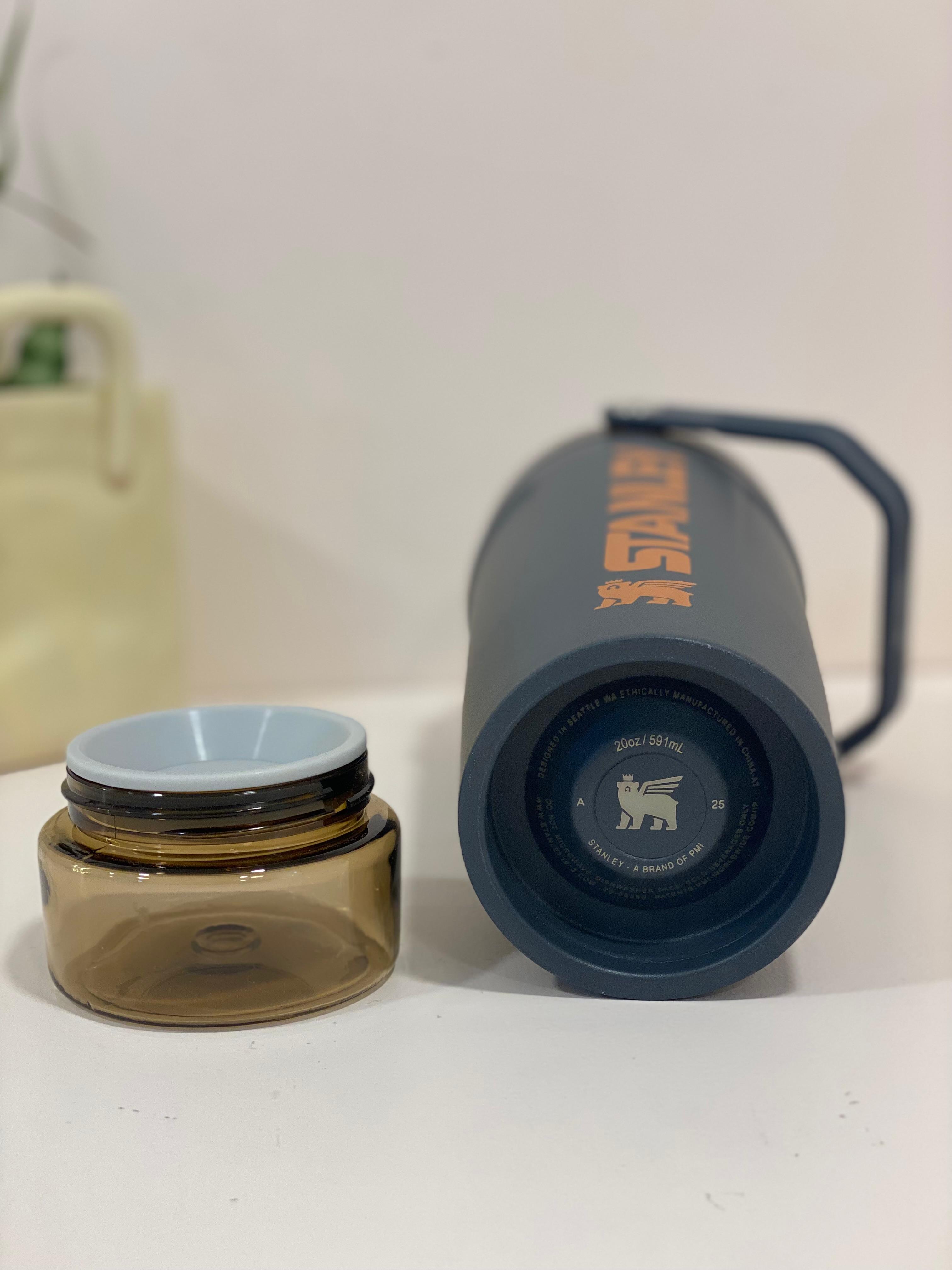 Stanley Activate Shaker Bottle (20oz / 591mL)