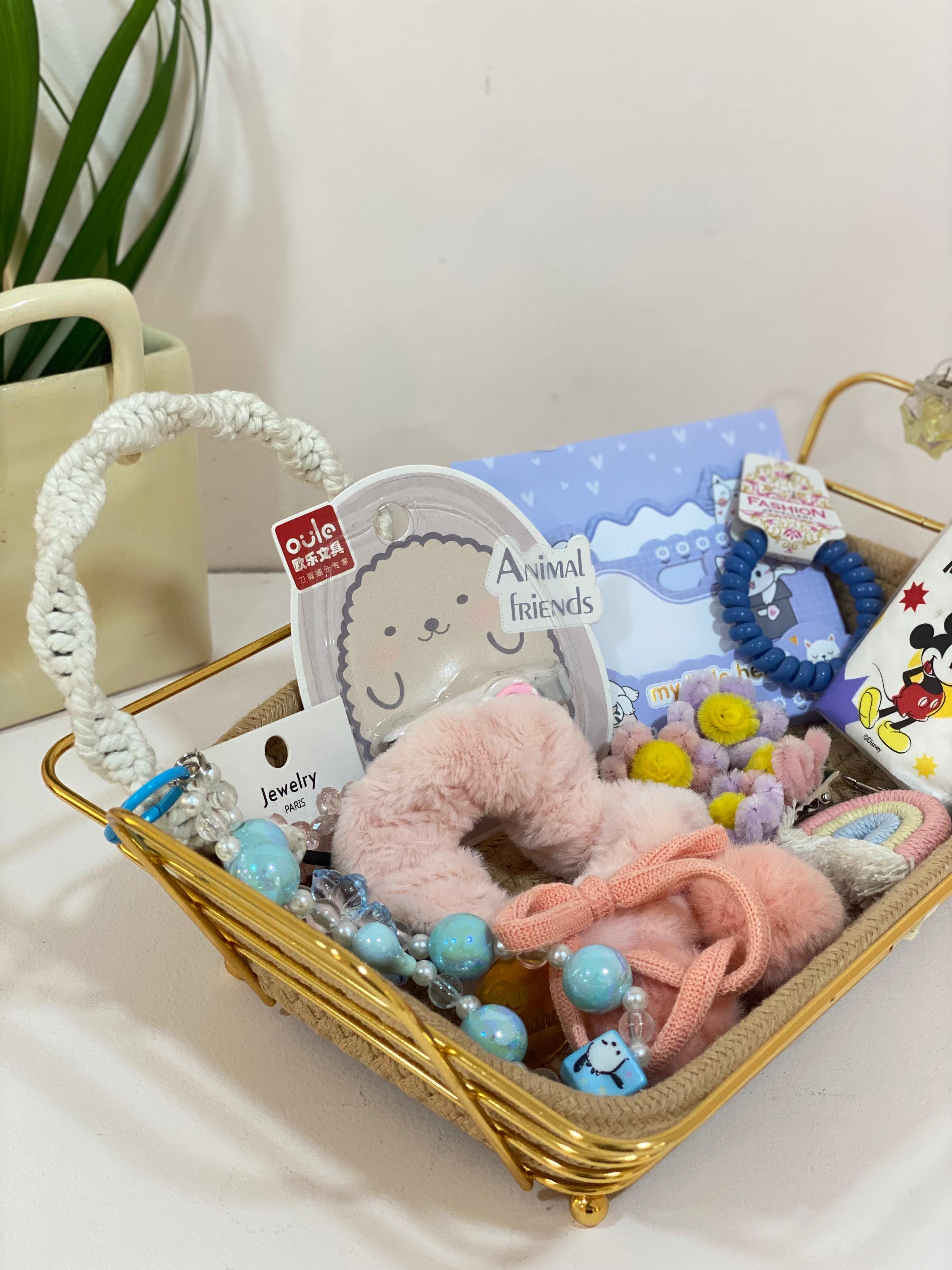 Kawaii Woven Tray Accessory & Beauty Gift Hamper