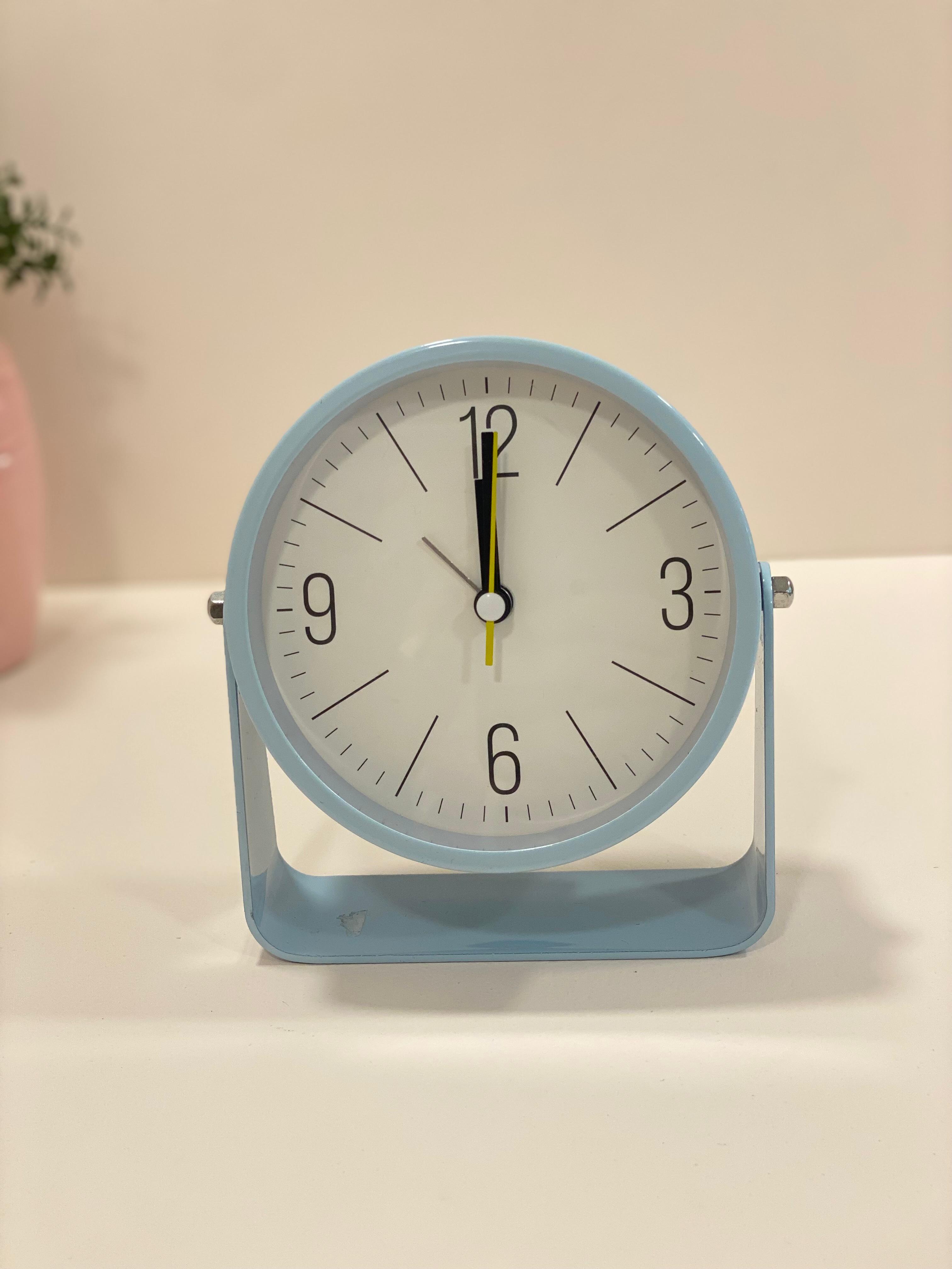 Aesthetic Pastel Desk Clock – Modern Minimal Table Clock for Home & Office