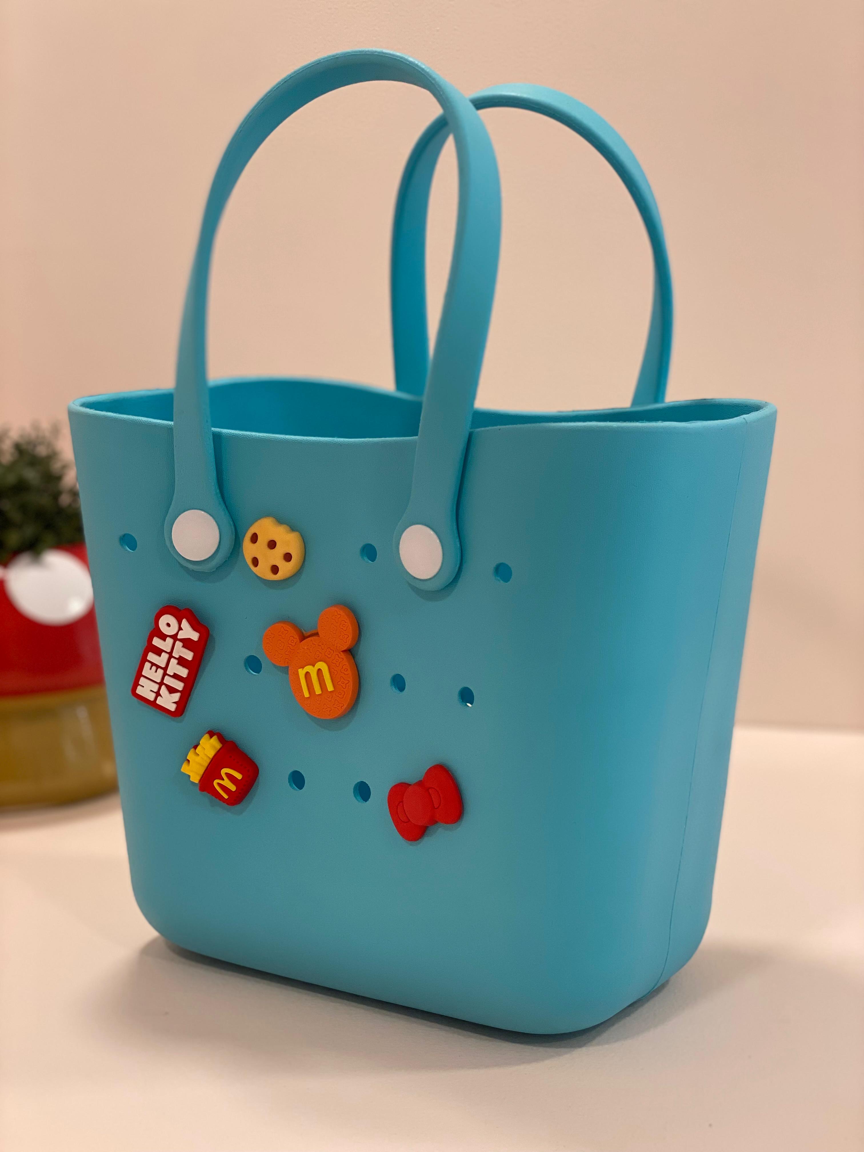 Cute Jelly Tote Bag – Waterproof Soft Rubber Handbag with Decorative Charms