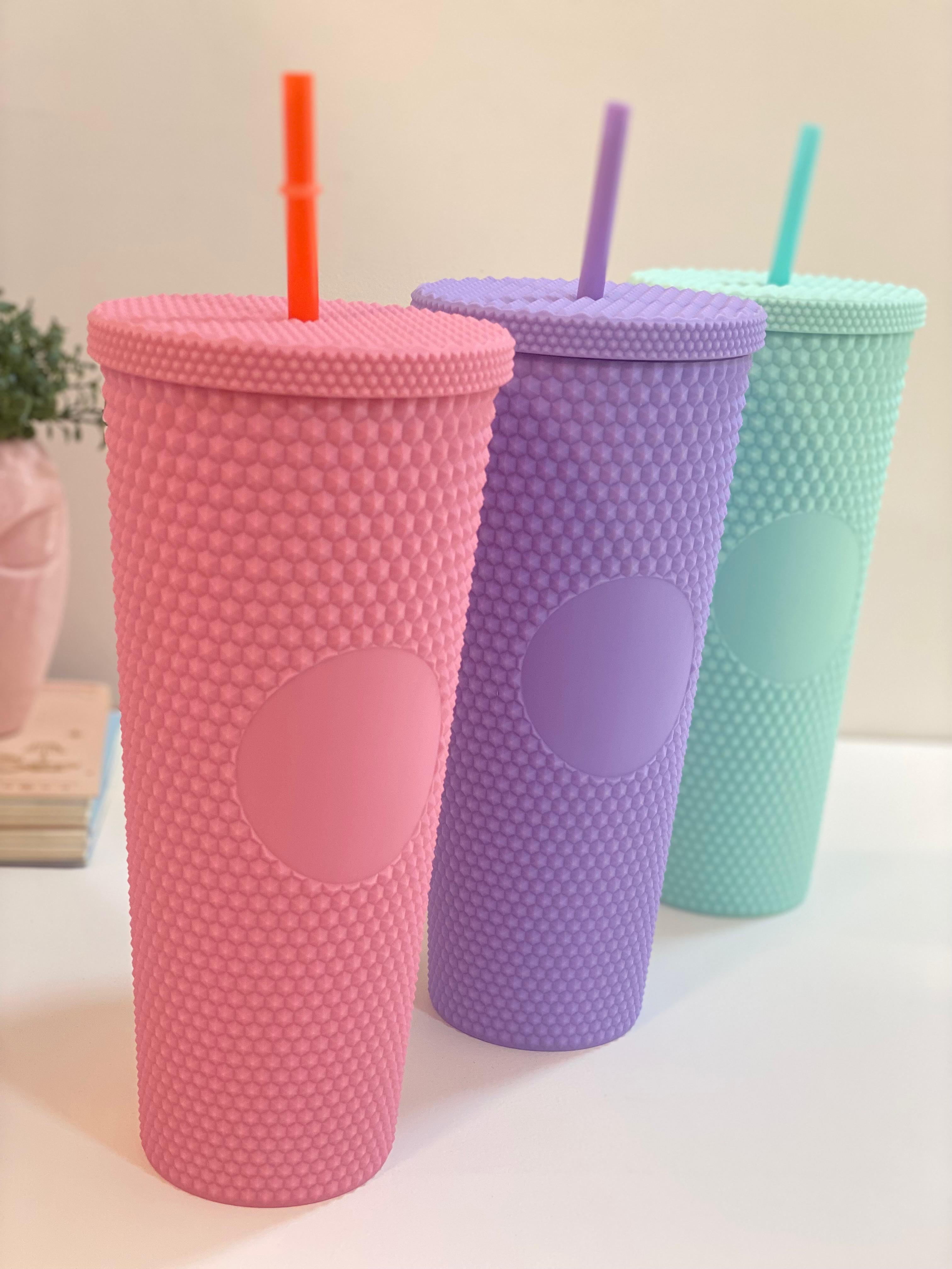 Textured Reusable Tumbler with Straw – Pastel Insulated Drink Cup