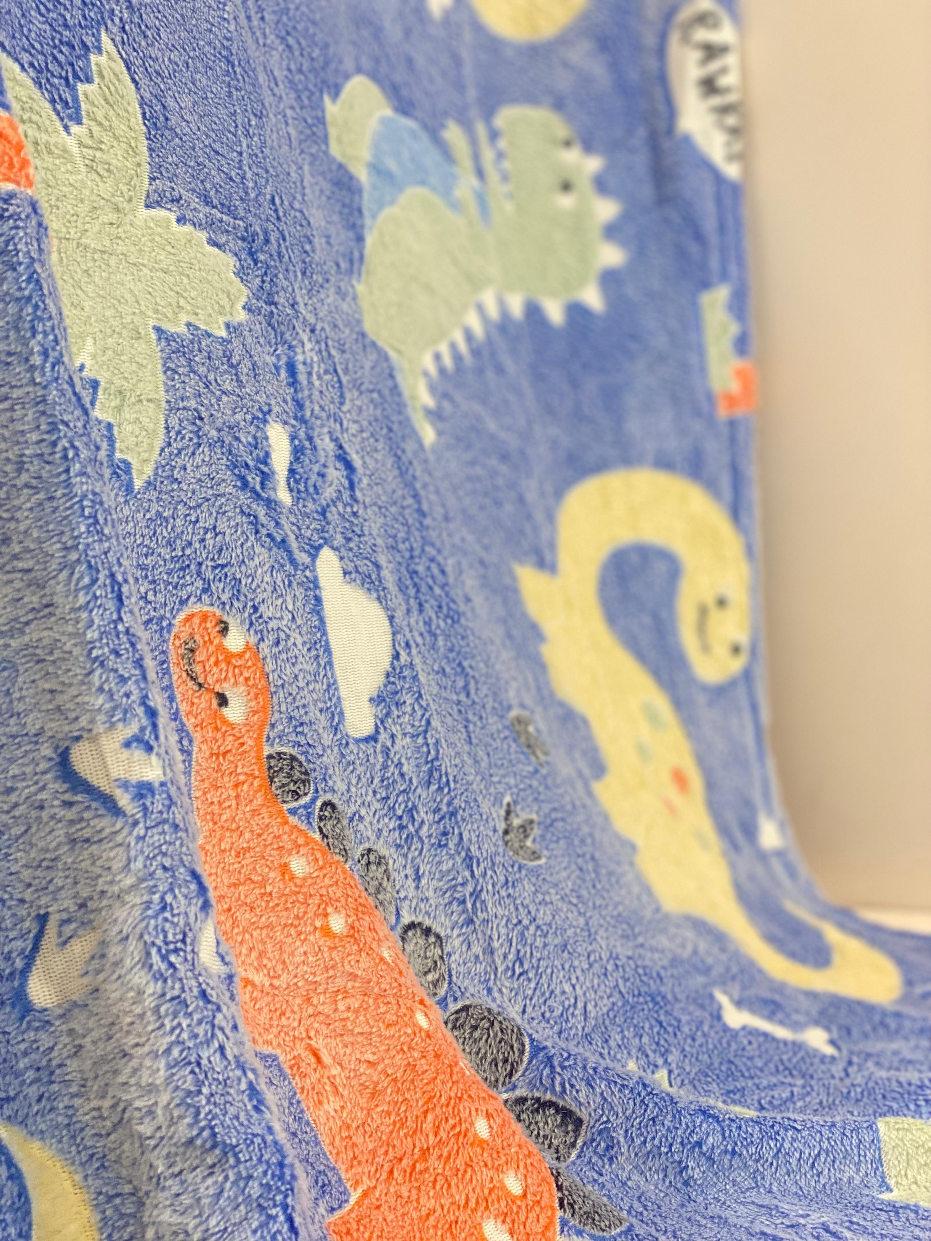 Glow-in-the-Dark Kids Fleece Blanket – Ultra-Soft & Cozy Themed Throws