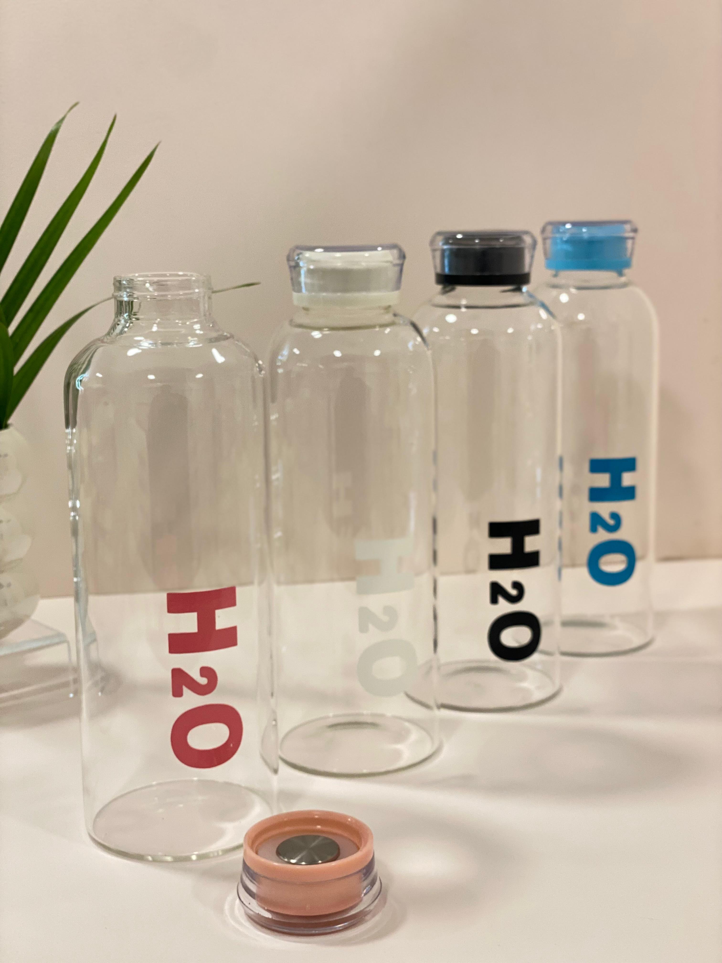 H2O Glass Water Bottle with Leakproof Lid – Reusable Transparent Drinking Bottle for Gym, Office & Travel