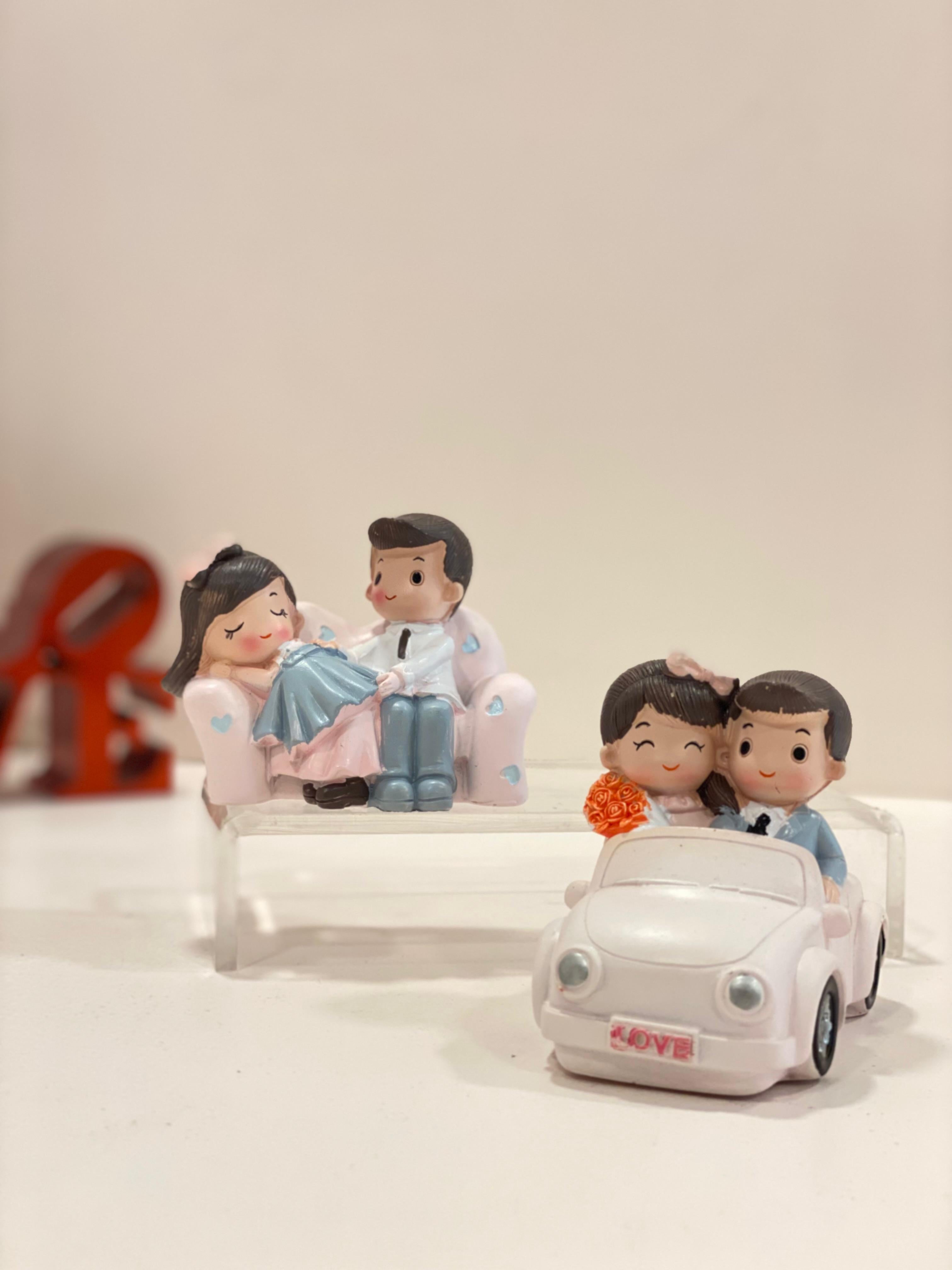 Romantic Couple Mini Figurine Set – Cute Love Couple Showpiece | Car & Sofa Couple Decoration | Gift for Couples & Weddings
