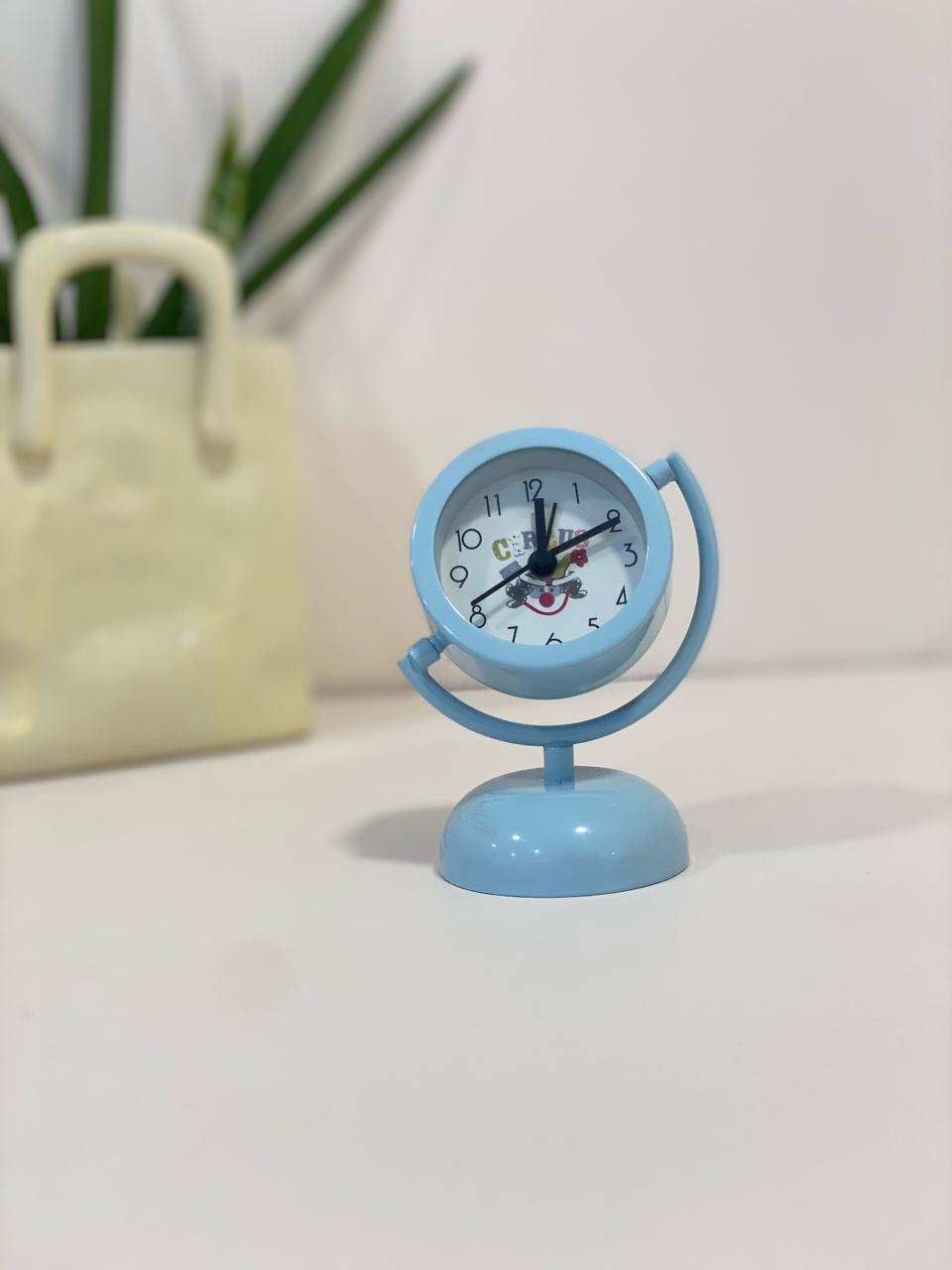 Minimalist Globe Gyro Desk Clock