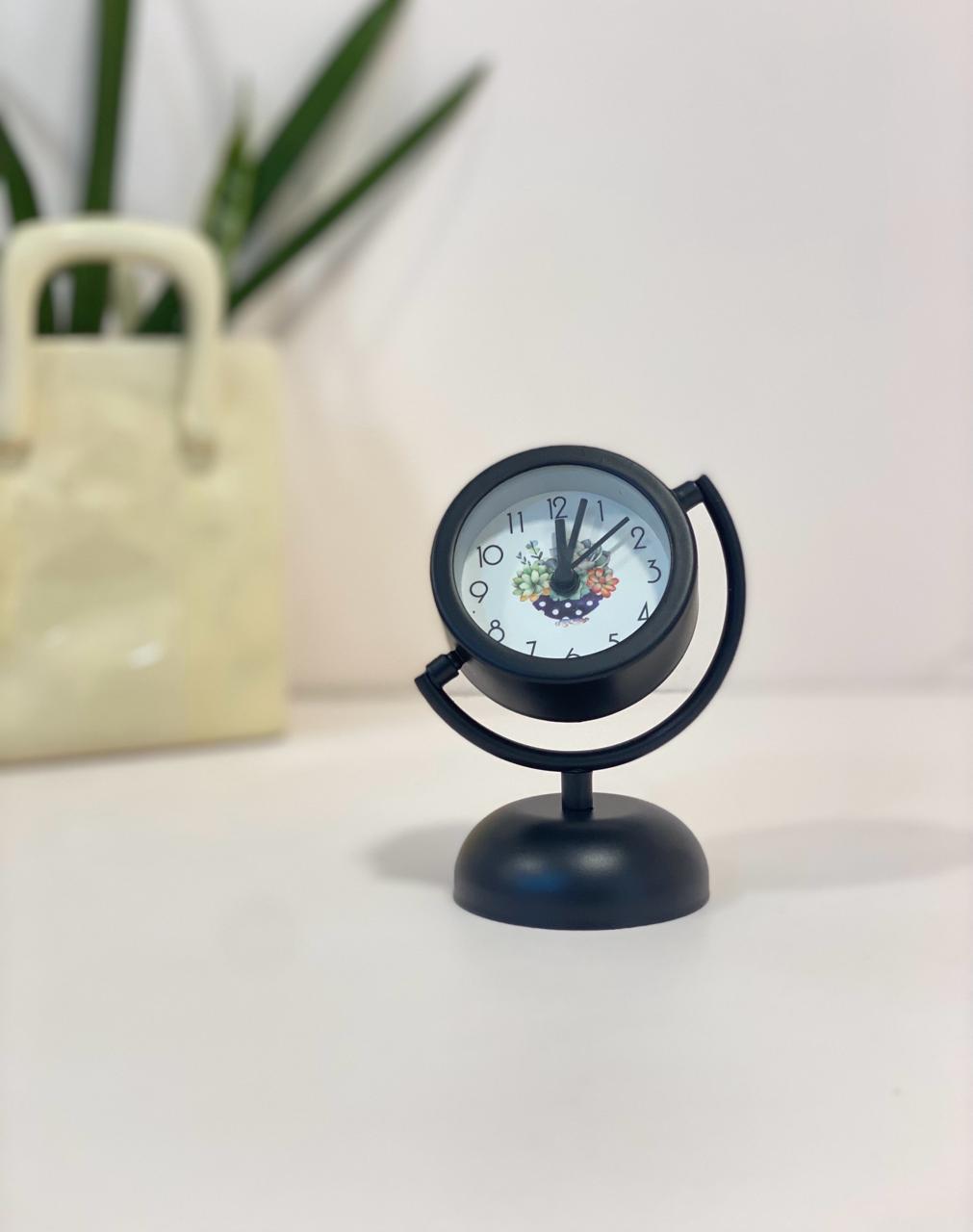 Minimalist Globe Gyro Desk Clock