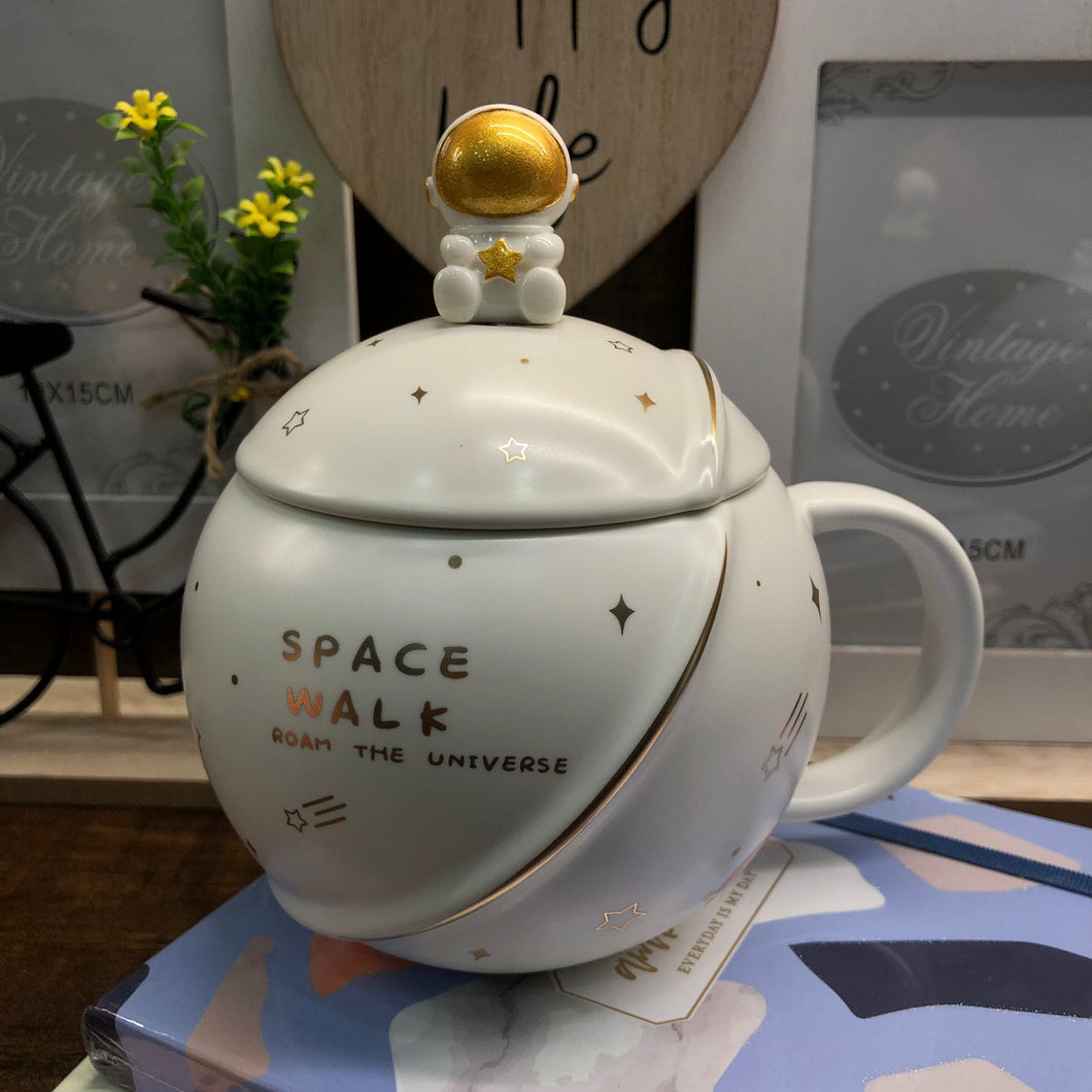 Space Walk Mug with Astronaut Spoon & Lid - Clearance Sale
