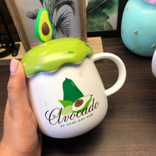 Load image into Gallery viewer, Avocado mug with Lid And Spoon
