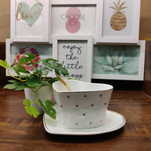 Load image into Gallery viewer, Classy Heart Shaped Tea Cup Set

